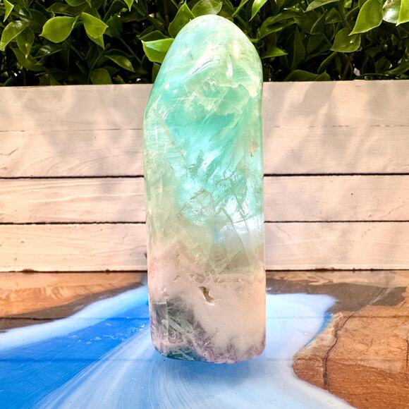 Feather Fluorite Polished Tower 450g 120mm Mexico Crystal Display - Picture 1 of 3